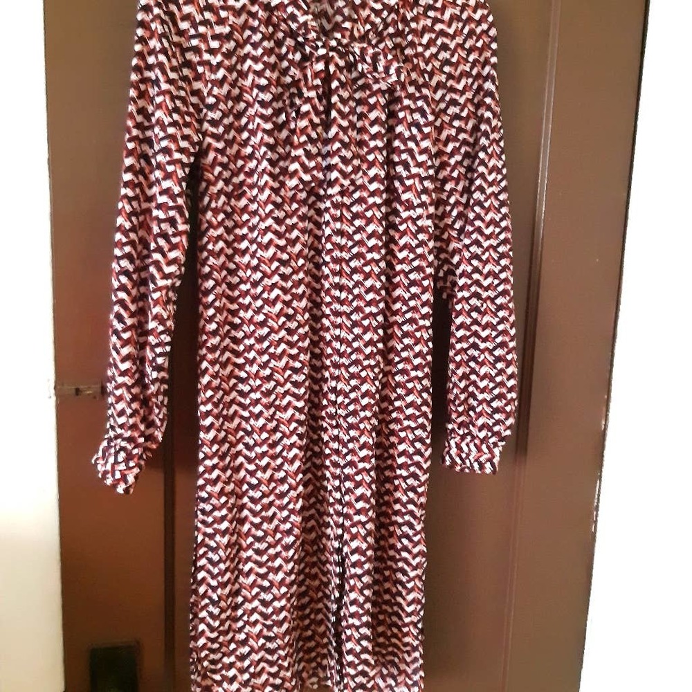 Ann taylor dress.  Burgundy, brown, & white